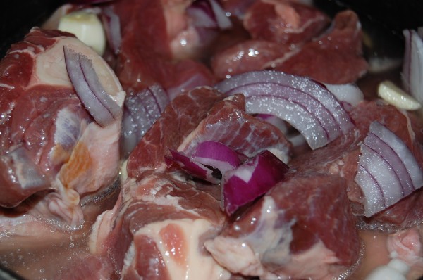 goat-meat-boiling-600x398